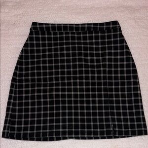 Classic Black and Gray Plaid Skirt